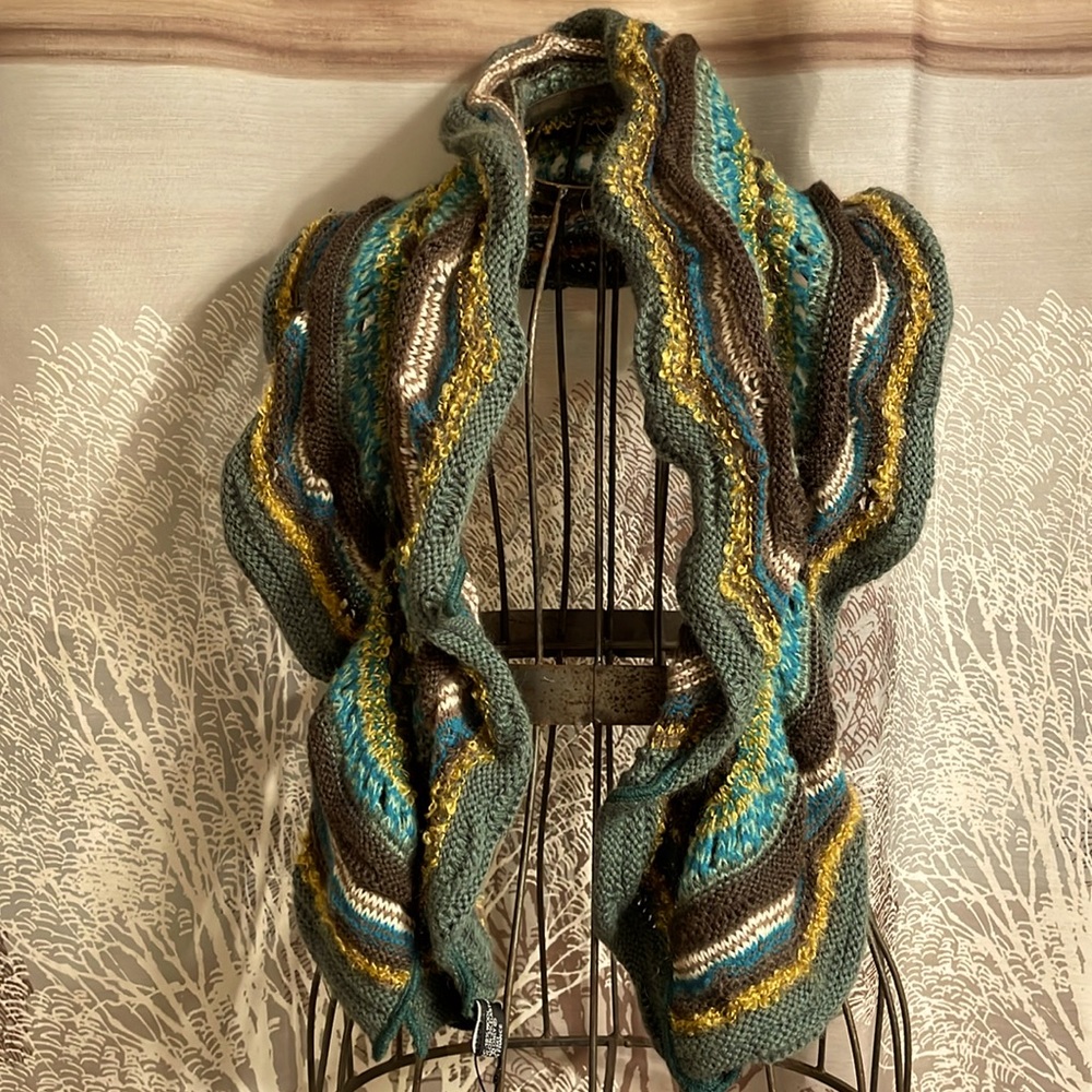 NWT Guillaume de Mons Paris Made In France Wool Blend Adorable Scarf